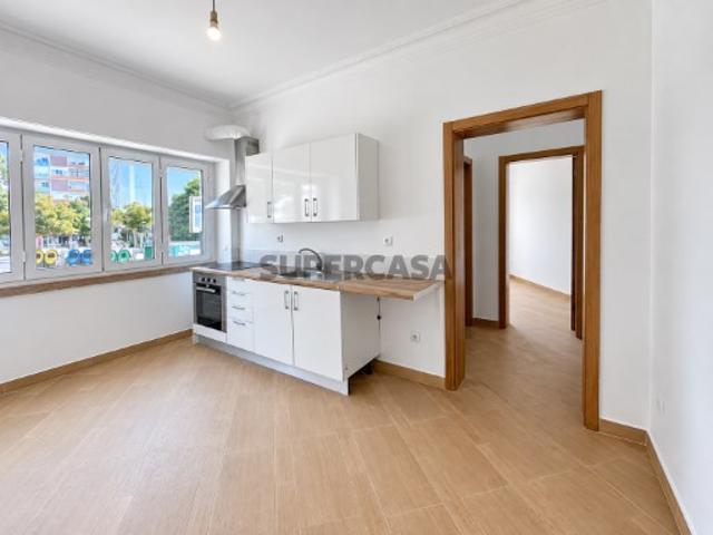 Casa venda em Ginjal, Almada