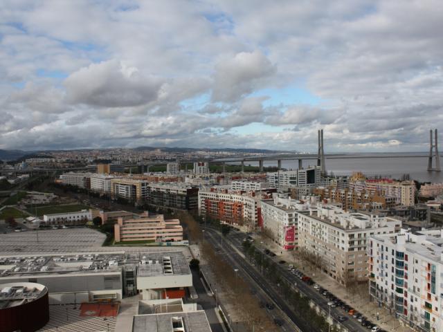 Apartamento alugar em Quinta das Laranjeiras, Lisboa