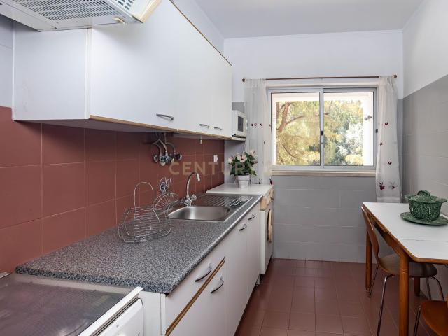 Apartamento venda em Alcaniça, Almada