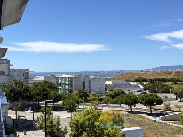 Apartamento venda em Almada, Setúbal