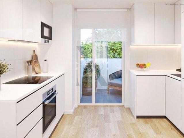 Apartamento venda em Almada, Setúbal