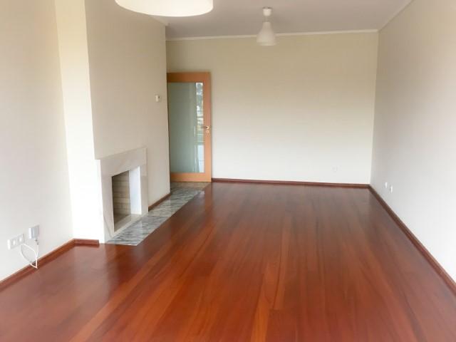 Apartamento alugar em Porto, Aldoar