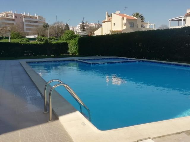 Apartamento alugar em Alto Pacheco, Portimão