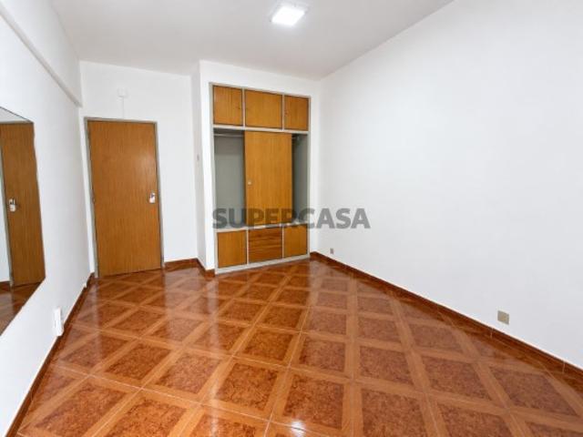 Casa venda em Damaia, Amadora