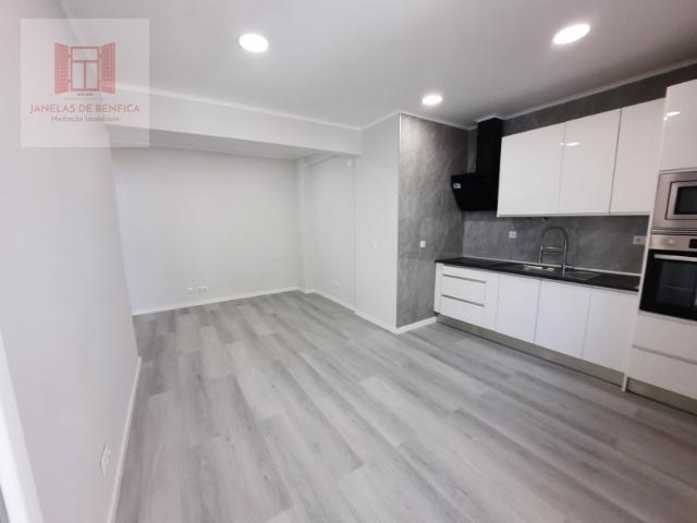 Apartamento venda em Amadora, Lisboa