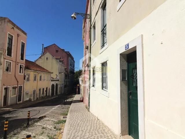 Apartamento alugar em Estrela, Lisboa