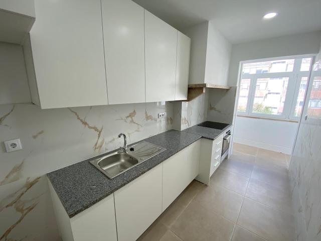 Apartamento alugar em Bairro da Madre de Deus, Lisboa