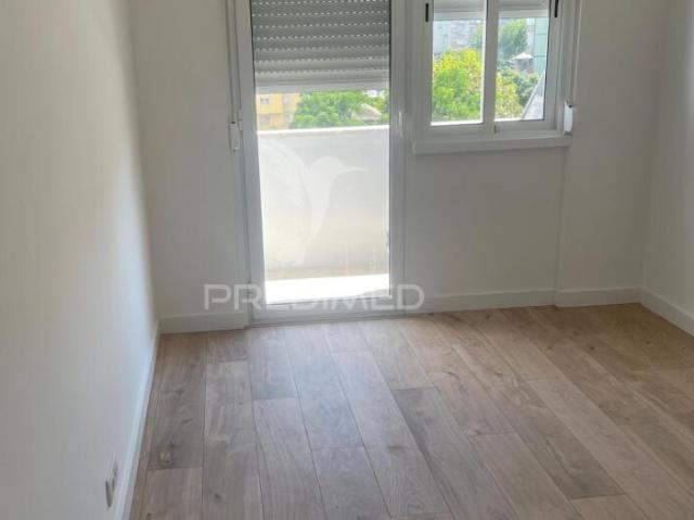Apartamento venda em Venda Nova, Amadora
