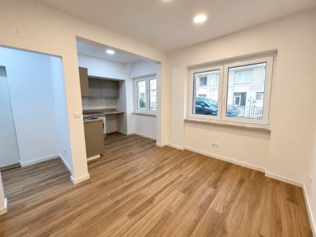 Apartamento venda em Santiago Dos Velhos, Lisboa
