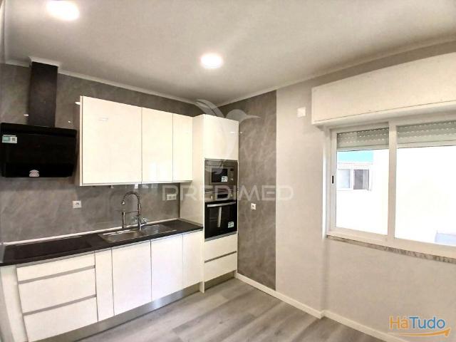 Apartamento venda em Amadora, Lisboa