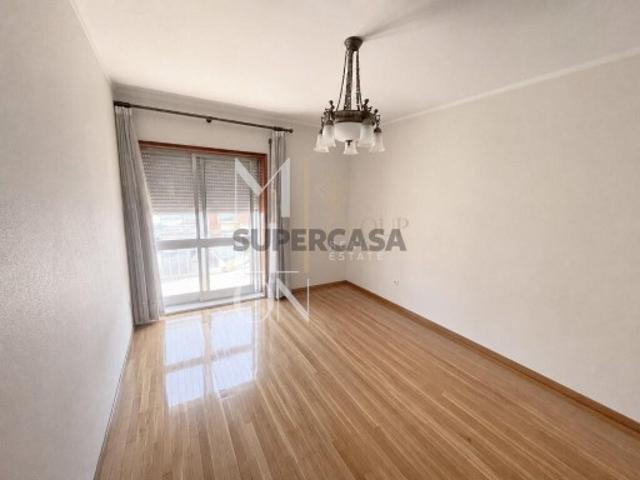 Casa venda em Maia, Gueifães