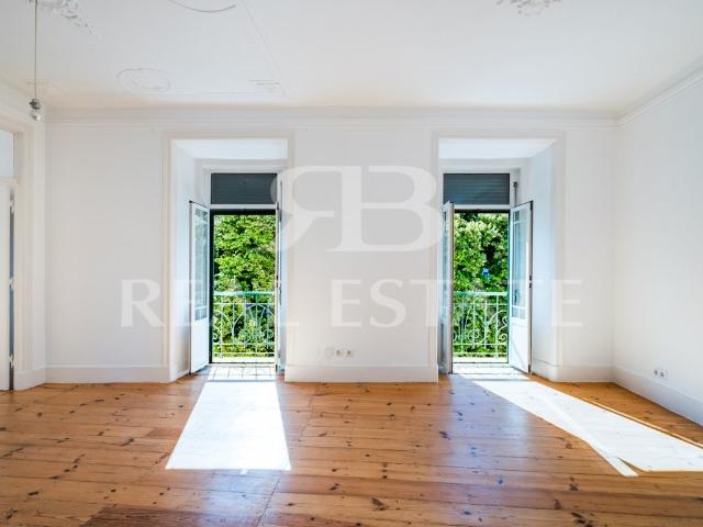 Apartamento venda em Rato, Lisboa