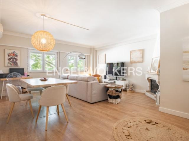 Apartamento venda em Santiago Dos Velhos, Lisboa