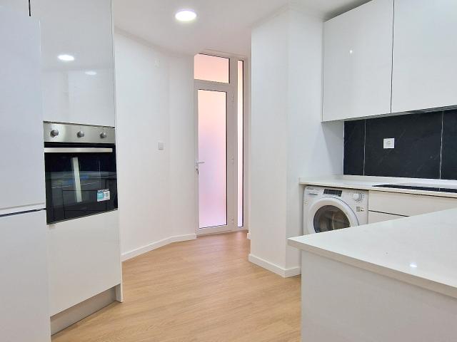 Apartamento venda em Venda Nova, Amadora