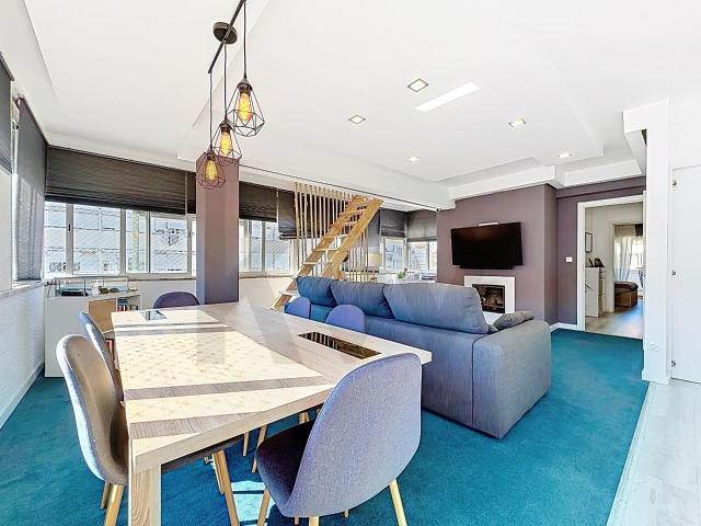 Apartamento venda em Santiago Dos Velhos, Lisboa
