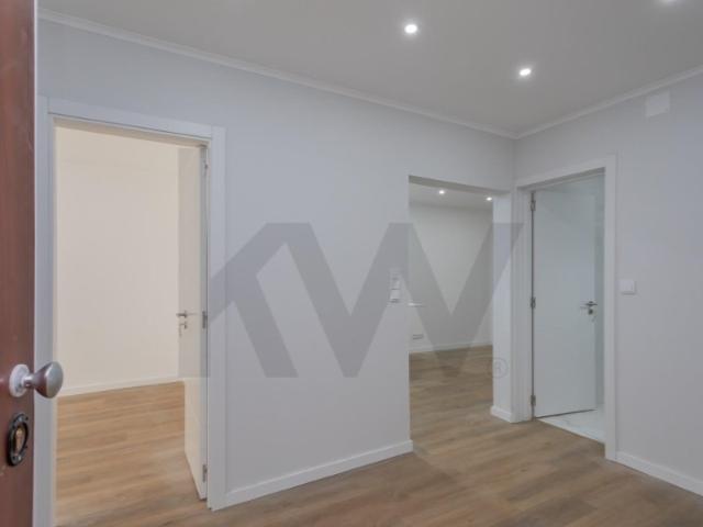 Apartamento venda em Venda Nova, Amadora