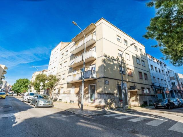 Apartamento venda em Amadora, Lisboa