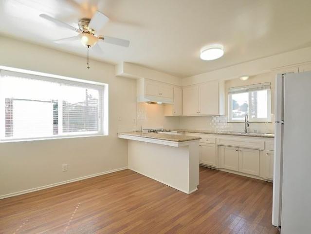 Apartment for rent in Redondo Beach, California