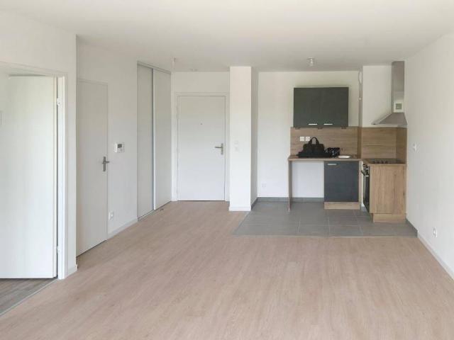 Appartement location à Centre Commercial Belles Rives de Chécy - Rue Alfred Kastler, Chécy