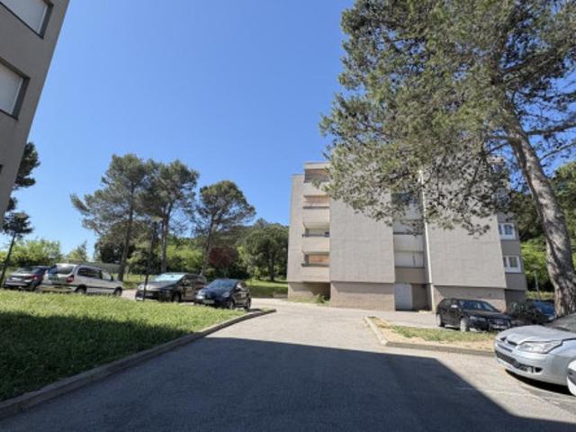 Appartement location à Nîmes, Bagnols-sur-cèze