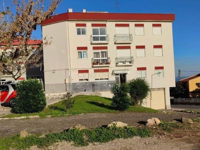 Apartamento venda em Santiago Dos Velhos, Lisboa