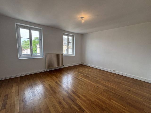 Appartement location à Saint-Jean-d'Ardières, Belleville-en-Beaujolais