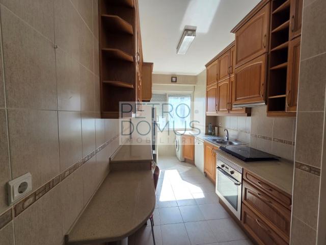 Apartamento alugar em Benfica