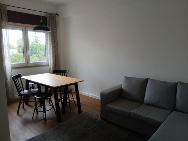 Apartamento alugar em Benfica, Benfica