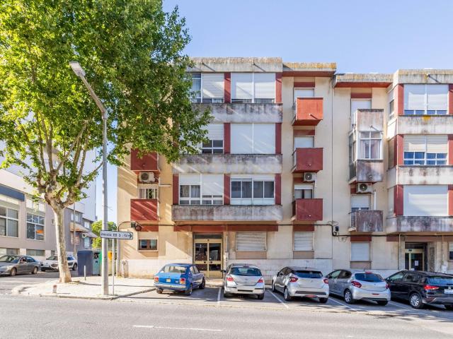 Apartamento venda em Santiago Dos Velhos, Lisboa