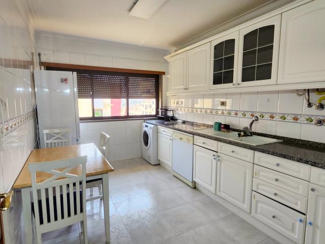 Apartamento alugar em Casal do Chapim, Odivelas