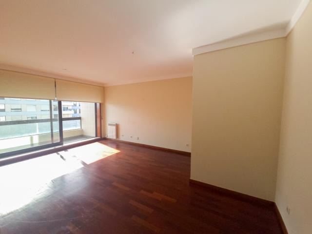 Apartamento alugar em Maia, Barca
