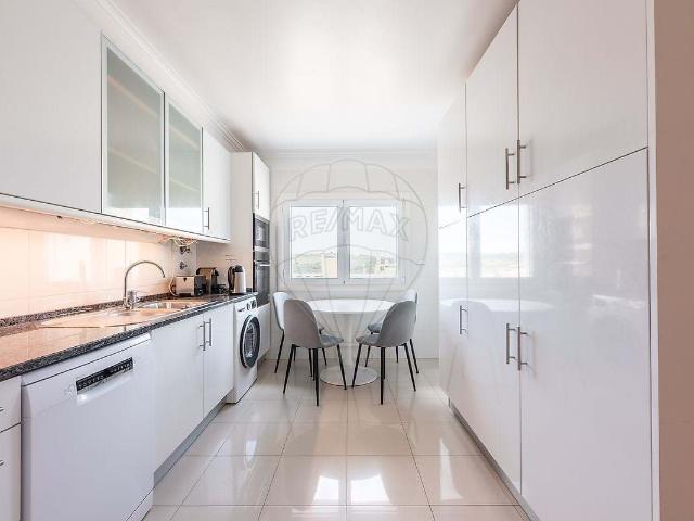 Apartamento venda em Nova Carnaxide, Oeiras