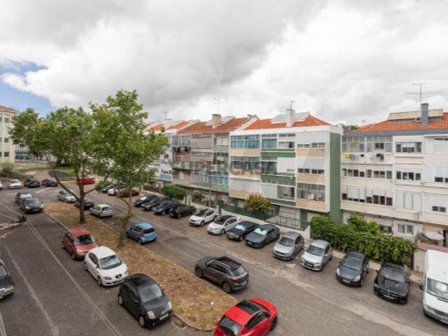 Casa venda em Damaia, Amadora