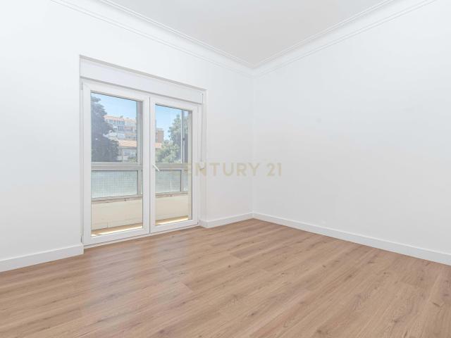 Apartamento venda em Buraca, Amadora