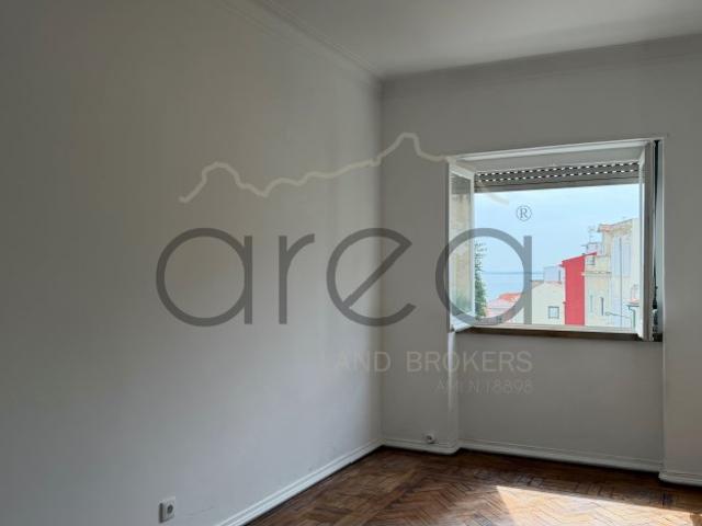 Apartamento alugar em São Vicente de Fora, Lisboa