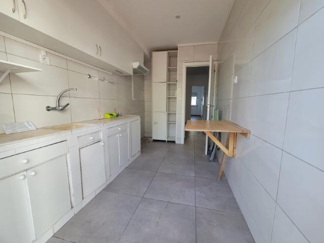 Apartamento venda em Alembrança, Almada