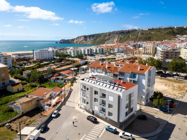 Casa venda em Pederneira, Leiria