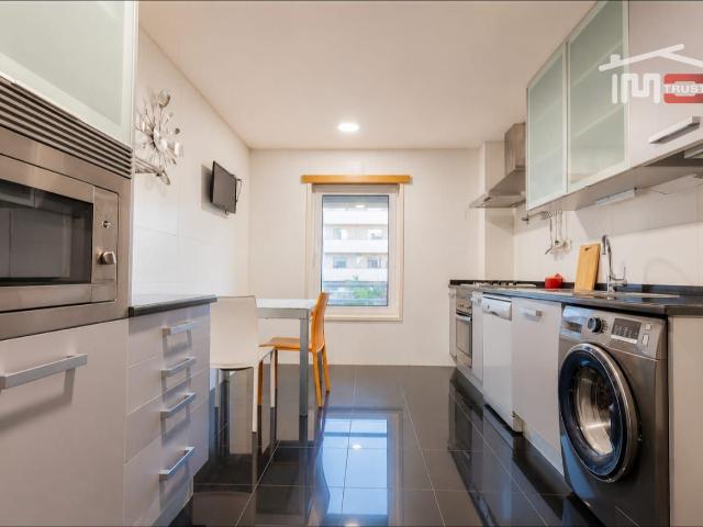Apartamento alugar em Bairro Autoconstrução, Oeiras