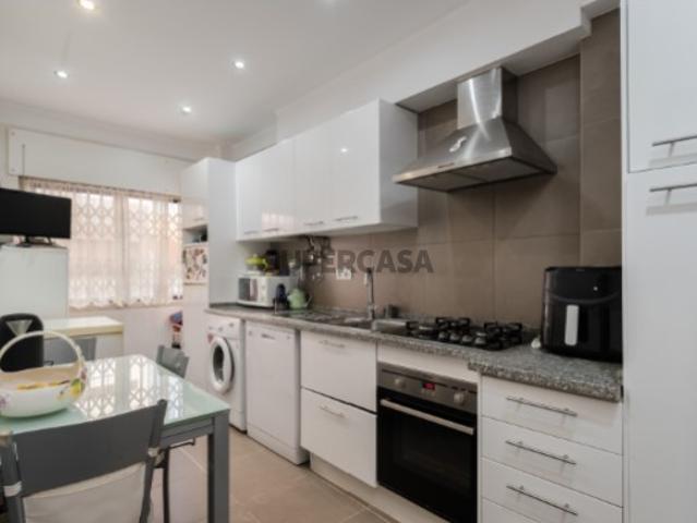 Casa venda em Encosta do Sol, Amadora