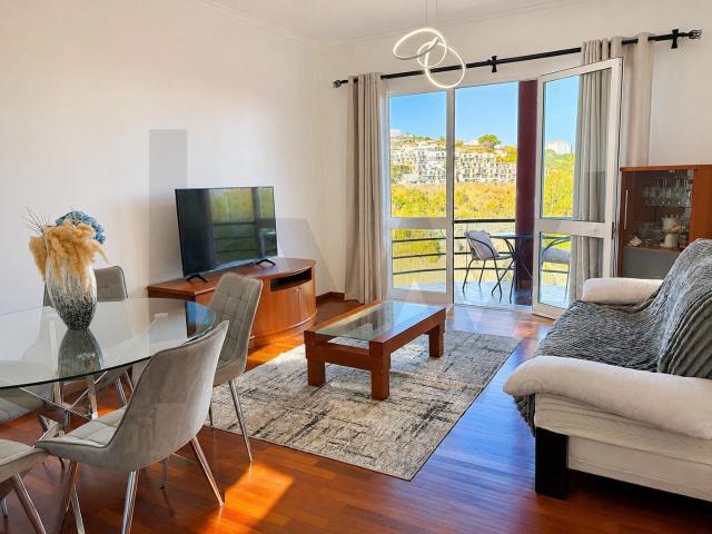 Apartamento venda em Cruz de São Sebastião, Santa Cruz
