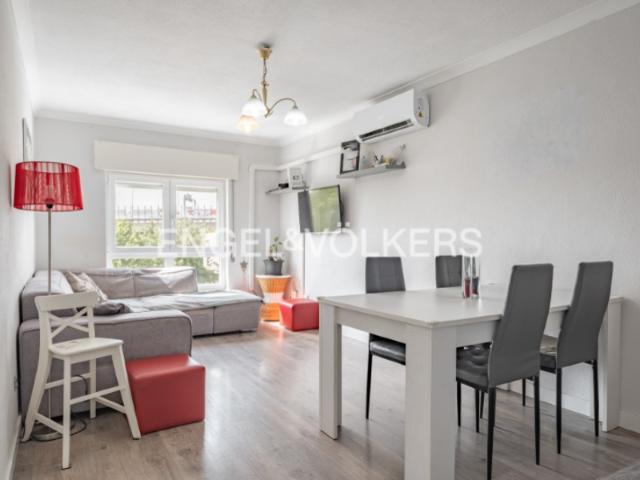 Apartamento venda em Santiago Dos Velhos, Lisboa