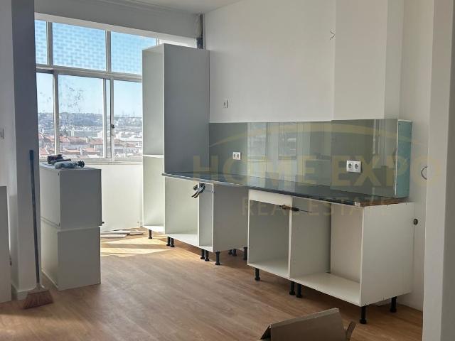 Apartamento venda em Damaia, Amadora