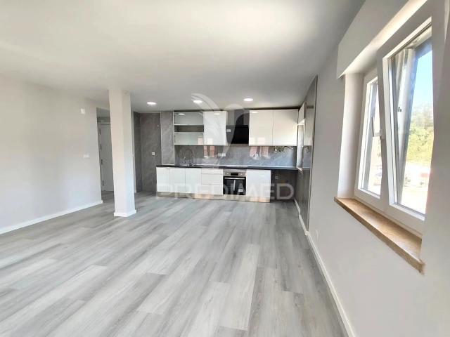 Apartamento venda em Vale de Milhaços, Seixal