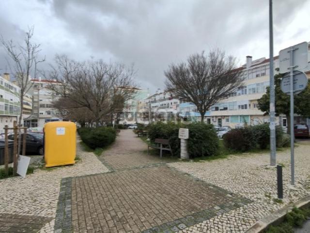 Casa venda em Damaia, Amadora