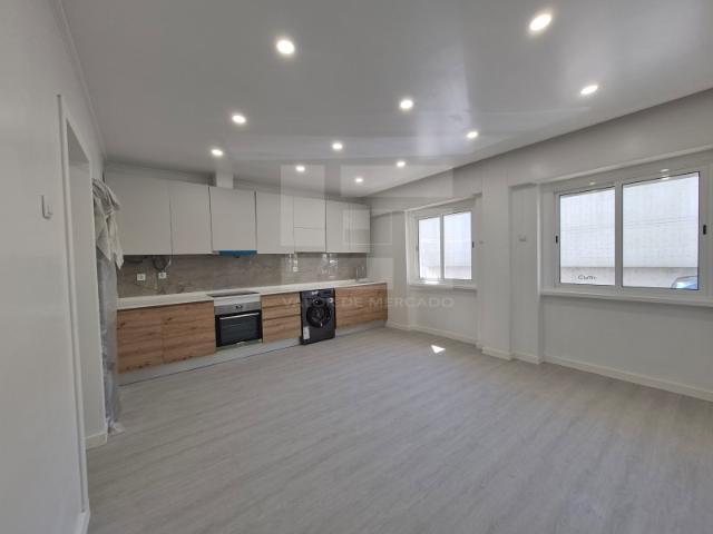 Apartamento venda em Damaia, Amadora