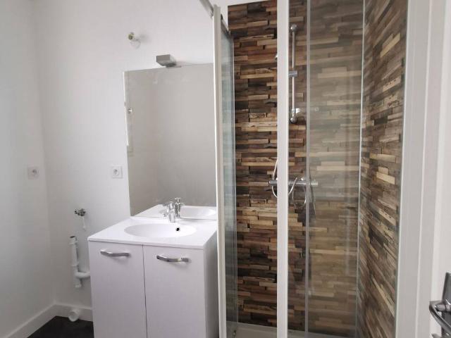 Appartement location à Centre Ville Rive Droite, Laval