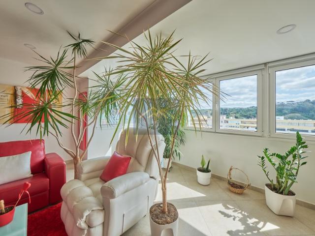 Apartamento venda em Almada, Setúbal