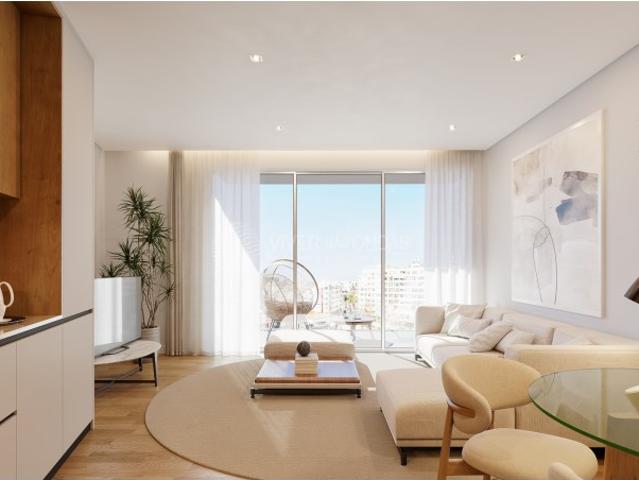 Apartamento venda em Almada, Setúbal