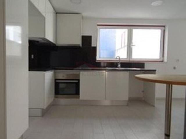 Apartamento alugar em Póvoa De Santa Iria, Lisboa