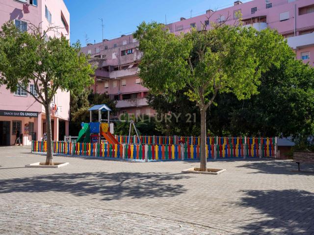 Apartamento venda em Bairro dos Lóios, Lisboa